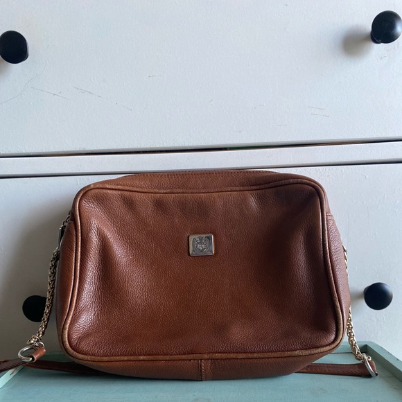 Vintage Liz Claiborne purse. - Picture 1 of 3